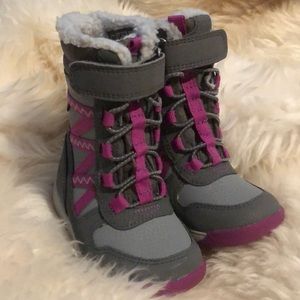 5 toddler waterproof snow boots NWT